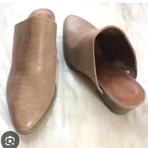 Universal Thread Tara Tan Mules